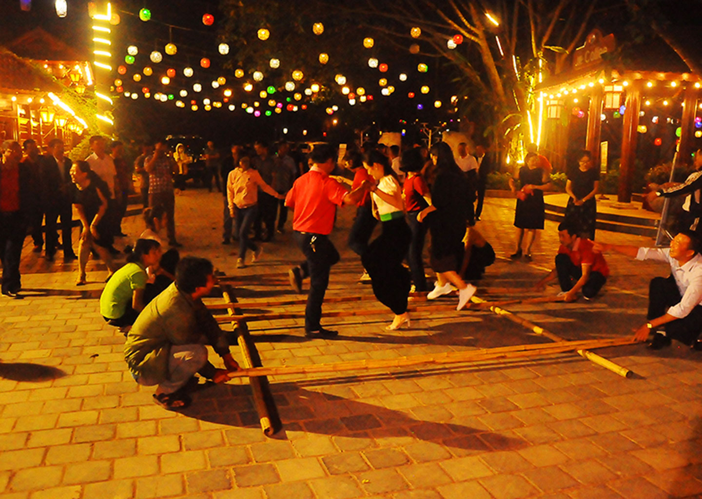 Chương trình giao lưu văn hóa dân tộc Thái